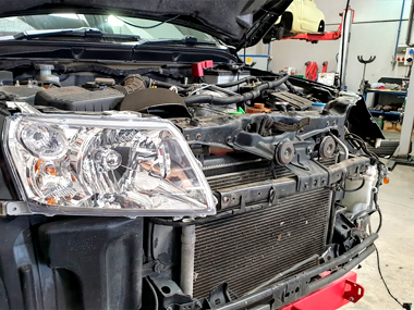 Suzuki Grand Vitara with new headlight fitted at our workshop Headlight fitted on Suzuki